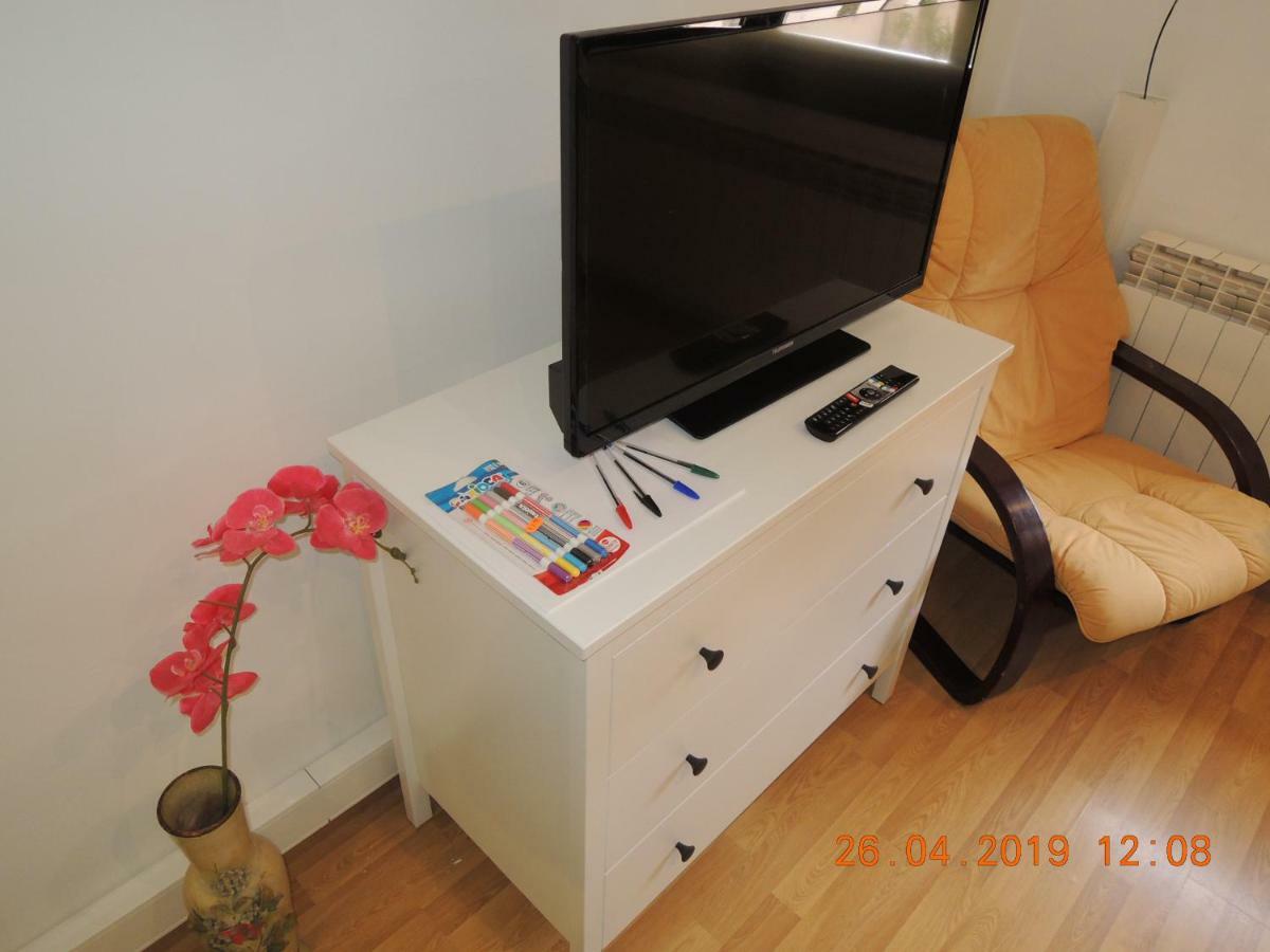 Apartament Jasmine Apartman Besalú Kültér fotó